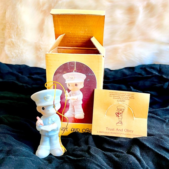 Precious Moments Other - 1986 Precious Moments Trust and Obey ~ Police Officer Ornament #102377 Retired